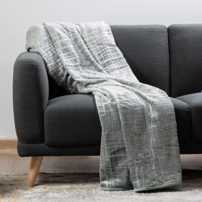 Plush Throws Grey & Silver Plush Throws Grey & Silver