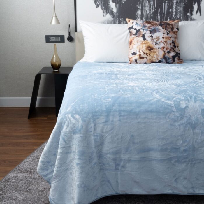 Diamond Faux Mink Blanket Light Blue Diamond Faux Mink Blanket Light Blue
