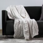 Plush Throws White Pattern